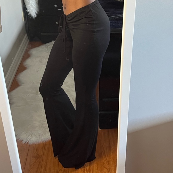 Black drawstring waist flare pants - Picture 5 of 5